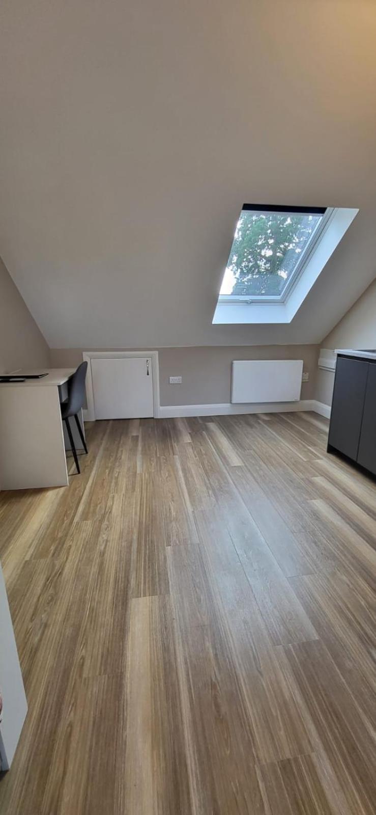 Sands House - Luxury Modern Studios With Secure Parking In Epsom, Surrey Værelse billede